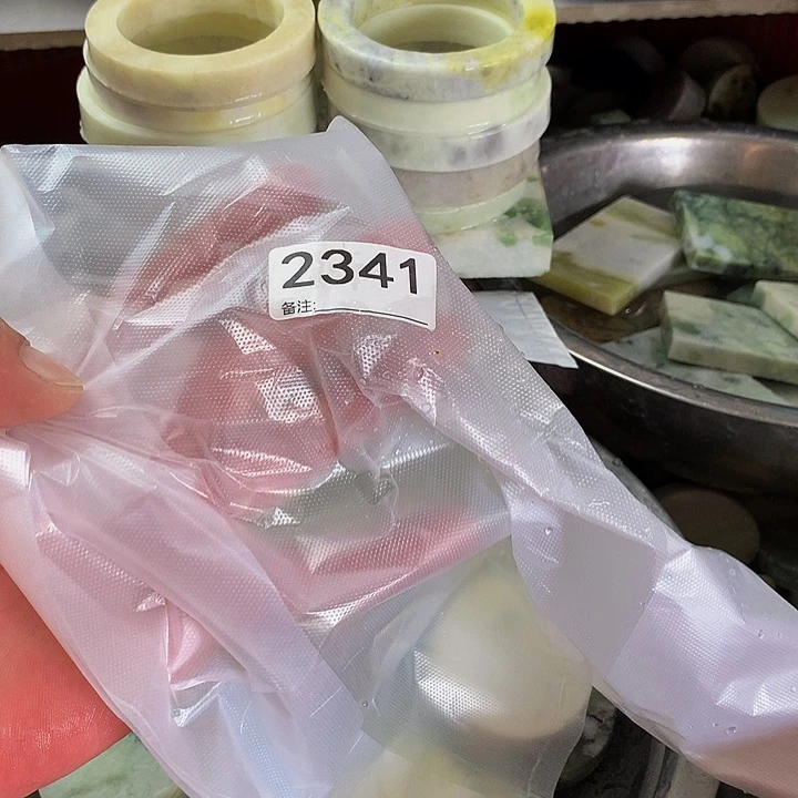 春***天未镶嵌蛇纹石玉手镯
