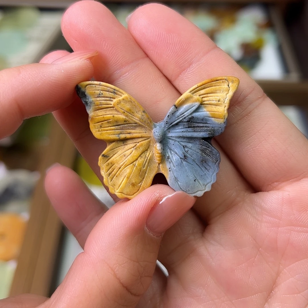 蛇纹石玉未镶嵌吊坠