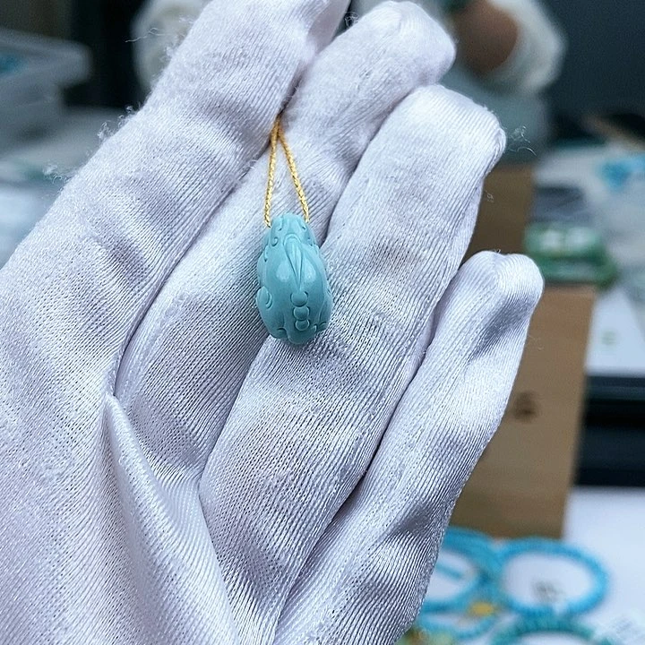 未镶嵌绿松石珠宝奇石