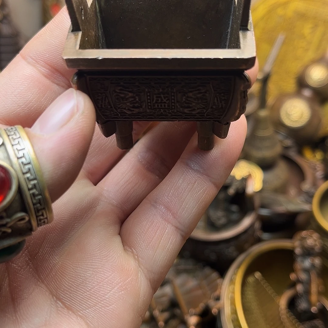 精美铜器工艺品等