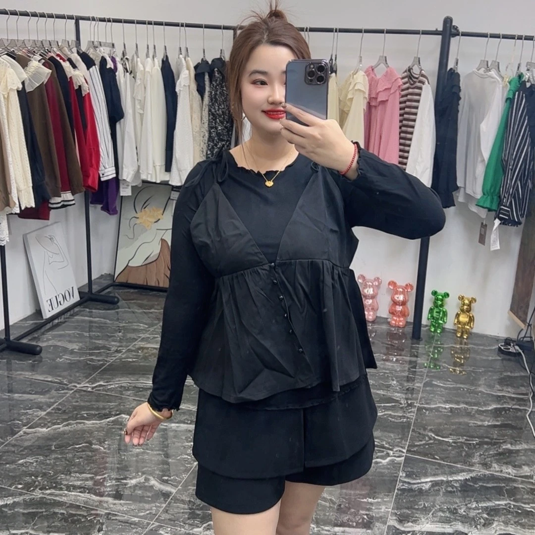 2025大码春季新款长袖修身打底圆领T恤韩系纯欲风V领叠穿2109