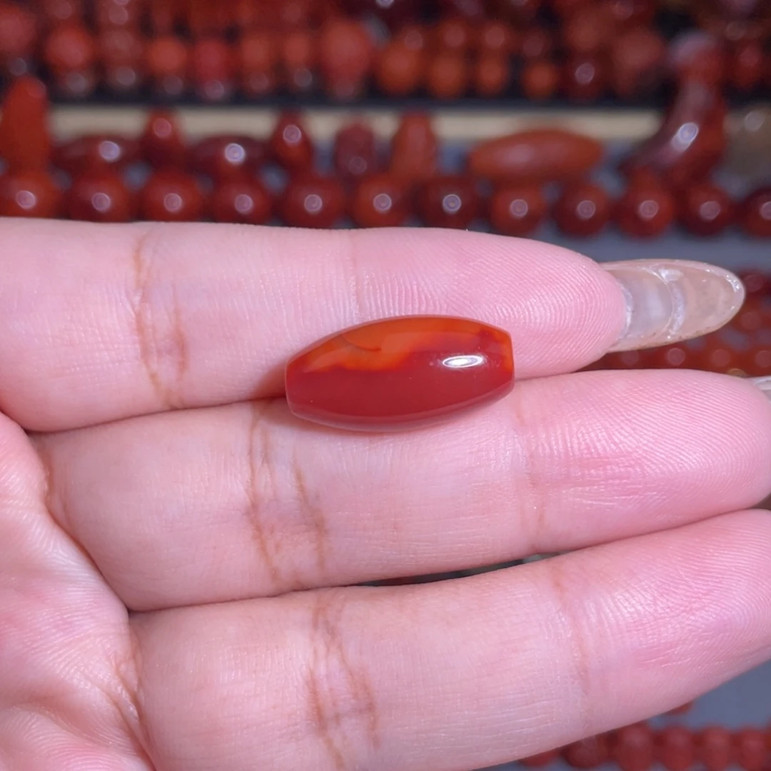 南红玛瑙未镶嵌桶珠