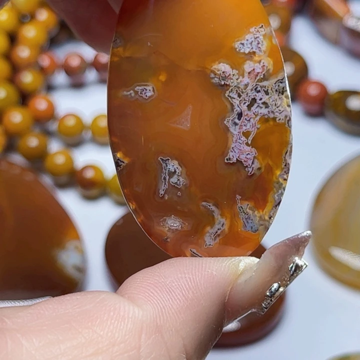 玛瑙/玉髓颈饰未镶嵌最**玉