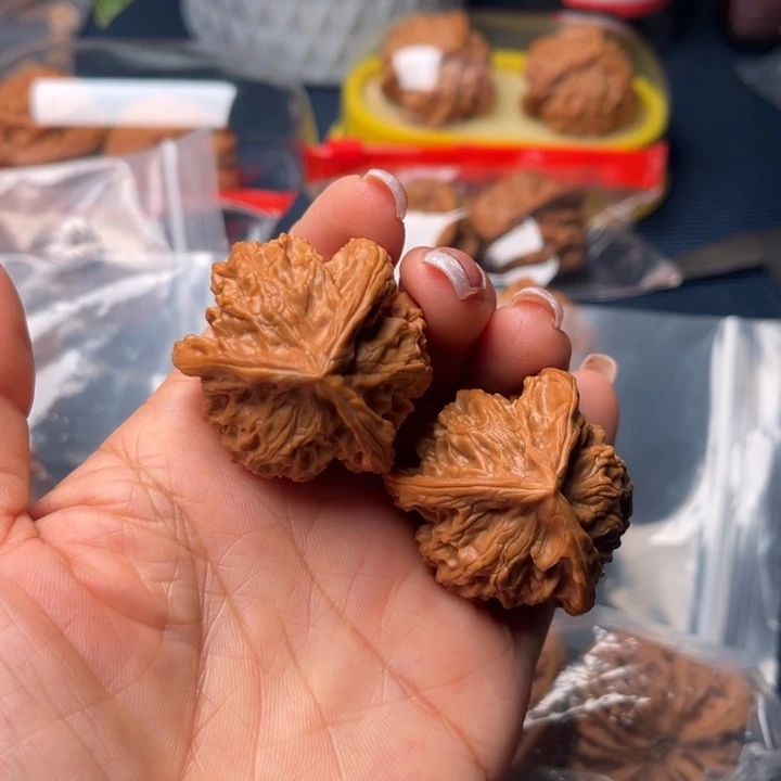 文玩核桃吊坠37盘山三棱