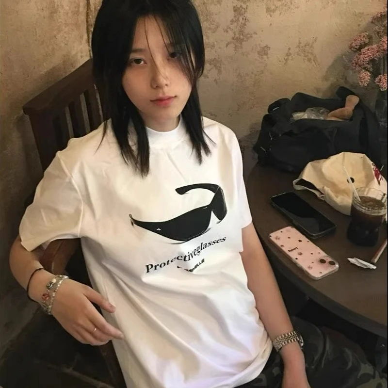 美式ins潮牌新款短袖T恤女休闲小众墨镜印花100%纯棉圆领宽松上衣