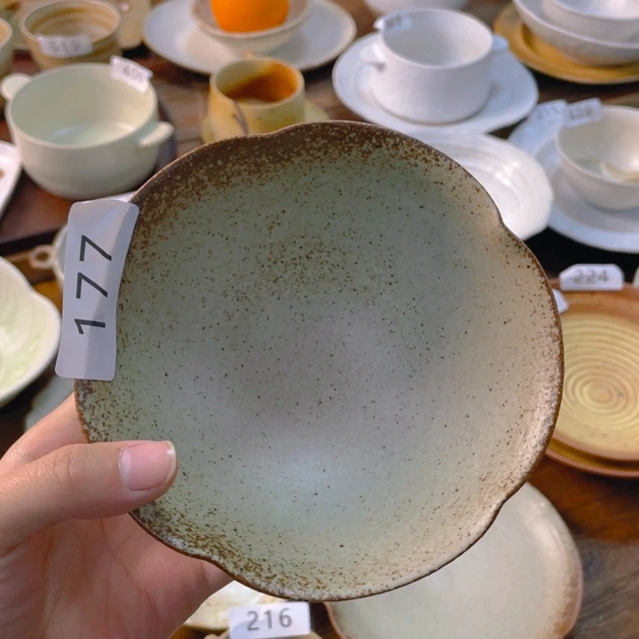 景德镇市和上海浦东新区等