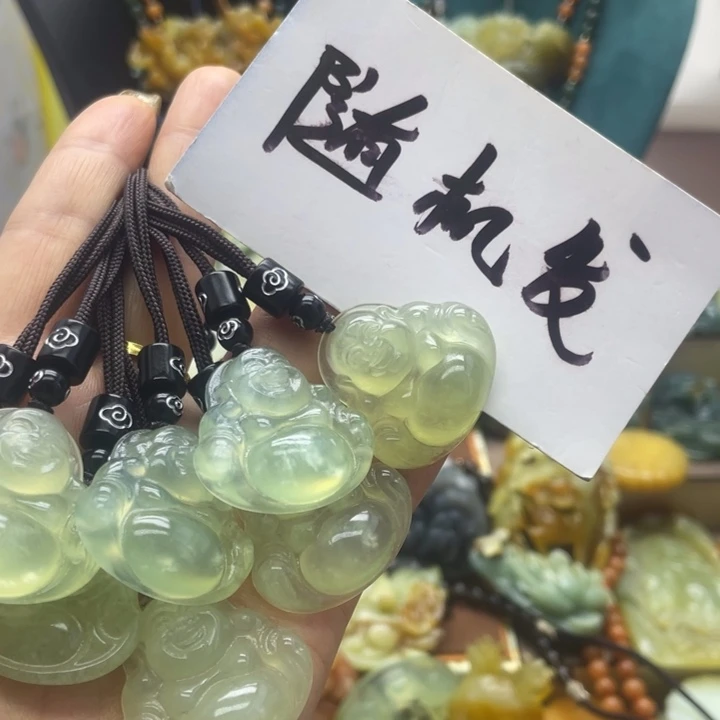 蛇纹石玉合金颈饰