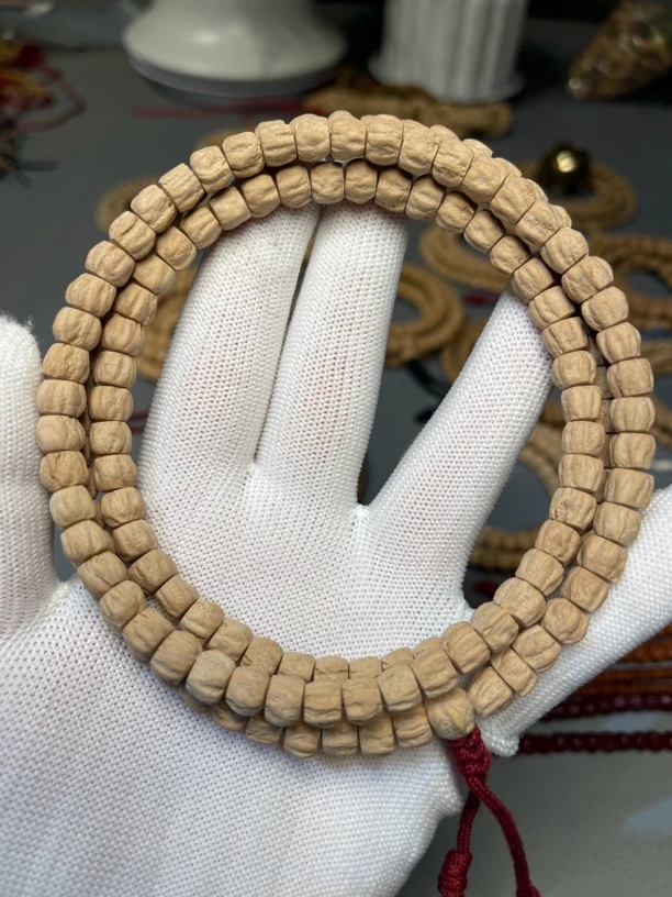 奶滑皮质方块小顺纹108长条脖挂尺寸6mm