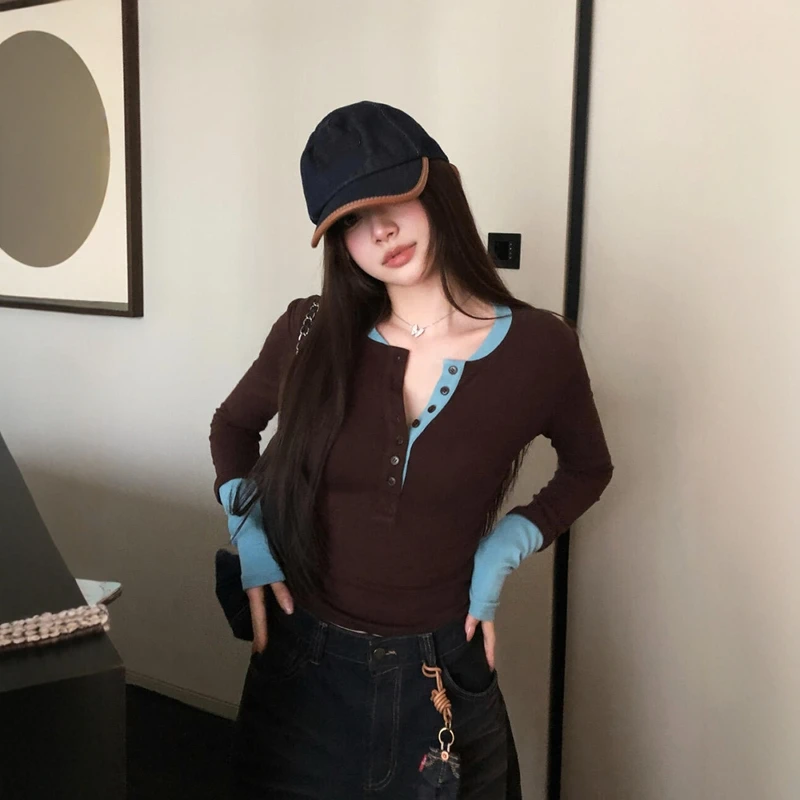 韩系chic别致咖色假两件T恤衫女早秋小个子独特漂亮正肩长袖上衣