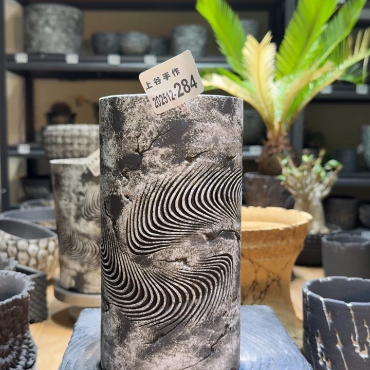 纯手工内口10.5高21黑陶无釉