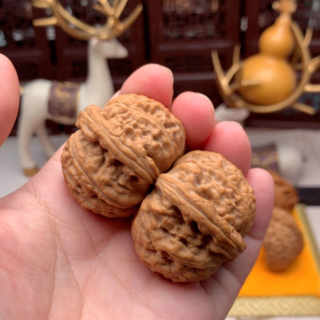 把件文玩核桃松*白狮子全品球白  1号