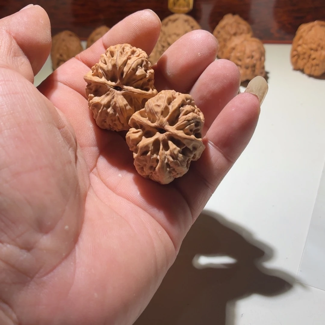文玩核桃把件西**?至尊宝