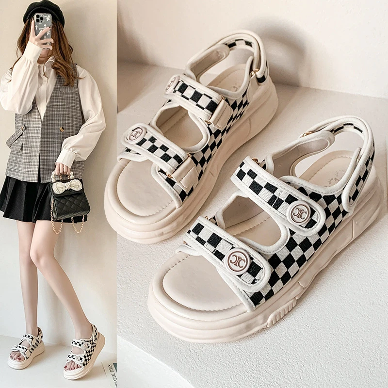 2025新款运动凉鞋女小香风魔术贴学生厚底露趾时尚格子沙滩鞋女潮
