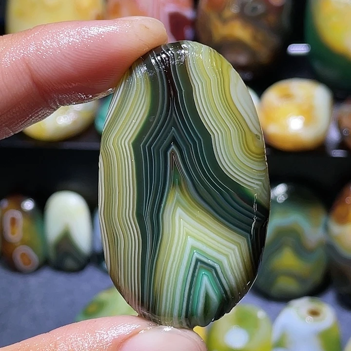 玛瑙/玉髓未镶嵌珠宝奇石