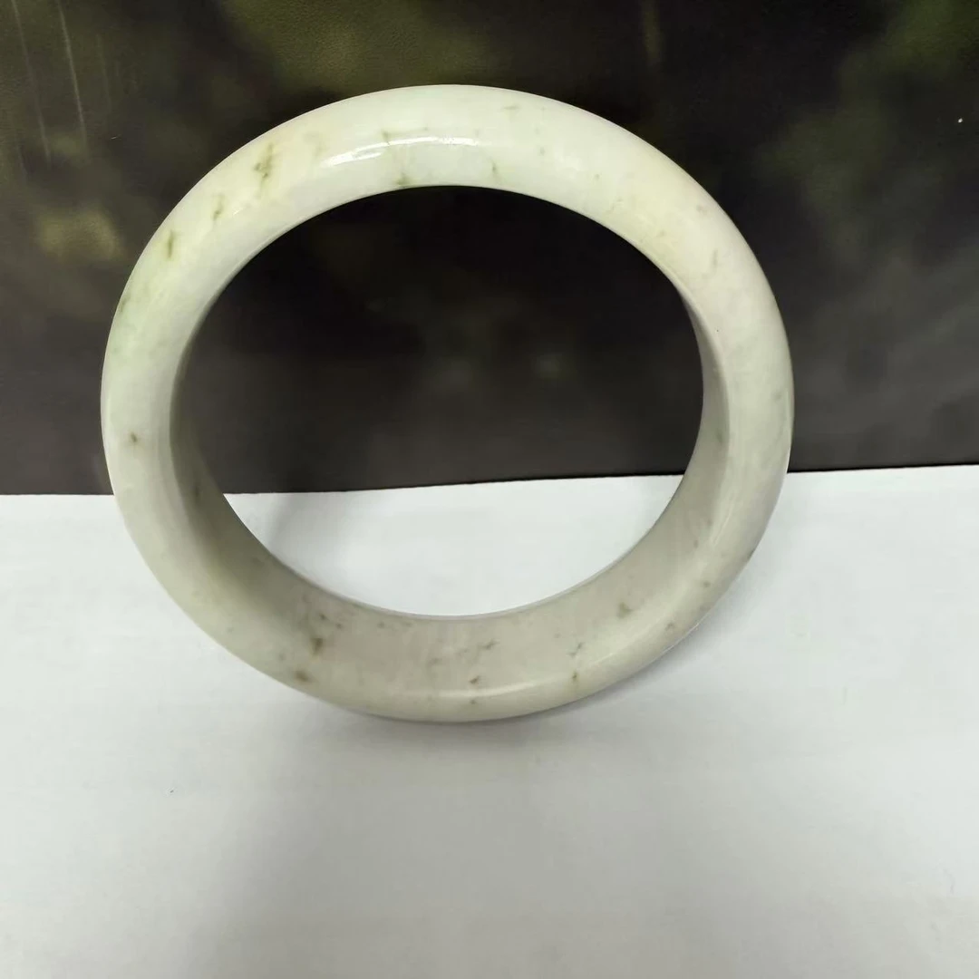 天然缅甸A货翡翠手镯~60圈