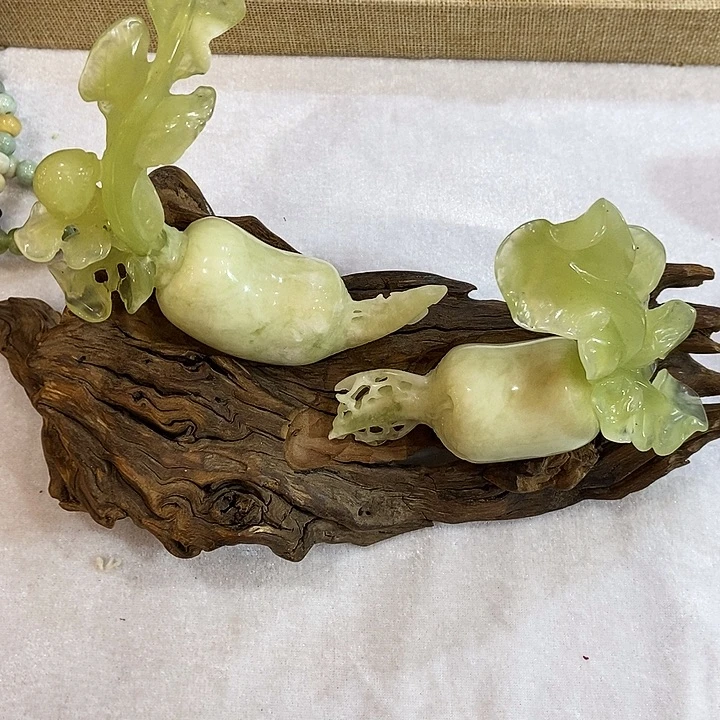 岫玉合金珠宝奇石