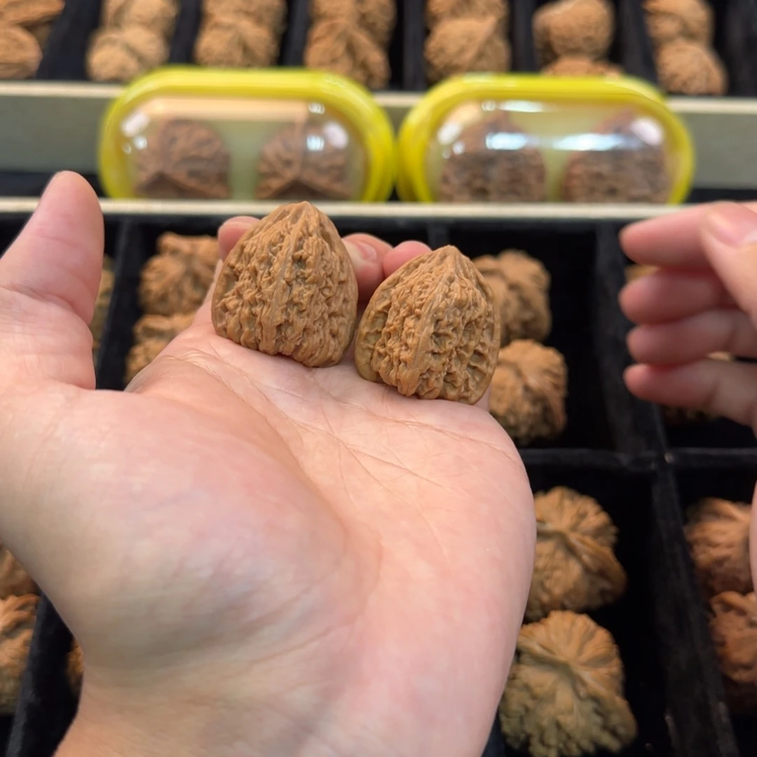 文玩核桃吊坠密纹