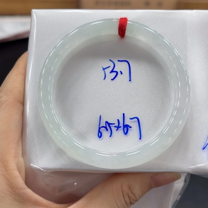 未镶嵌手镯翡翠翡翠