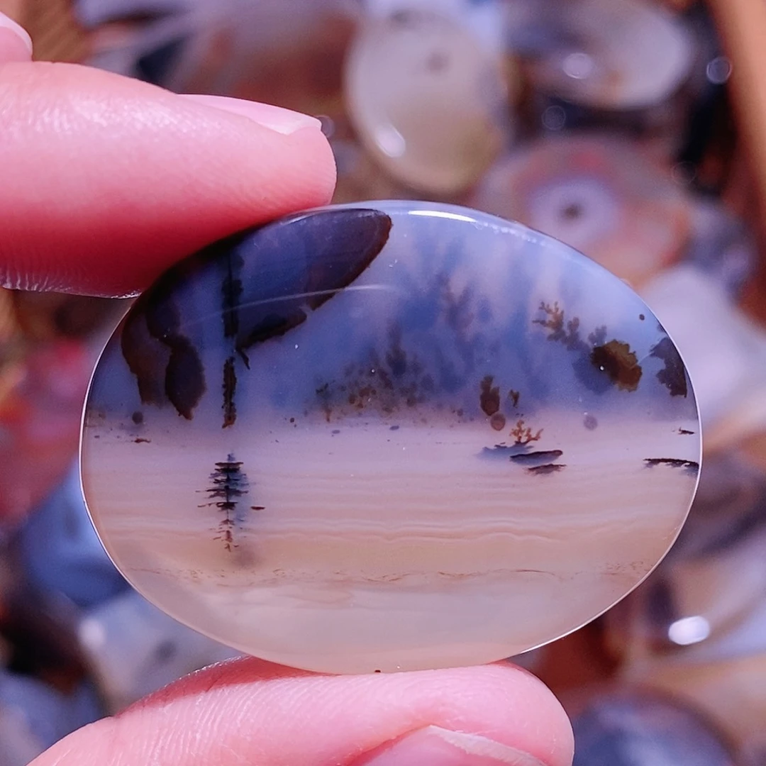 玛瑙/玉髓珠宝半成品未镶嵌河岸