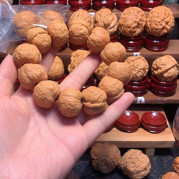 桃核吊坠蛤蟆头手串26尺