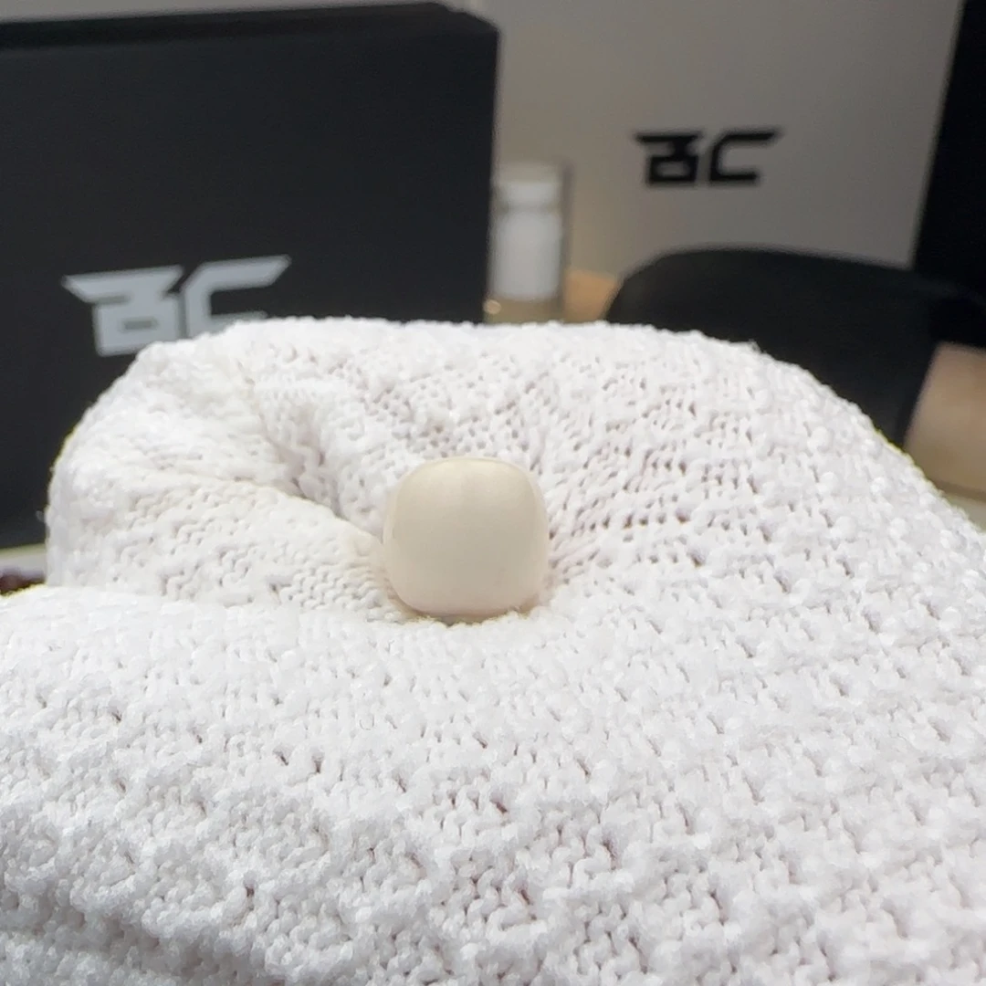 猴头核桃吊坠长毛