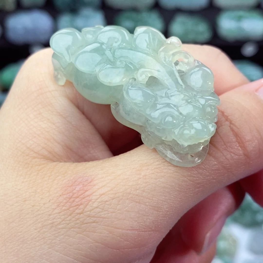 翡翠颈饰未镶嵌天然