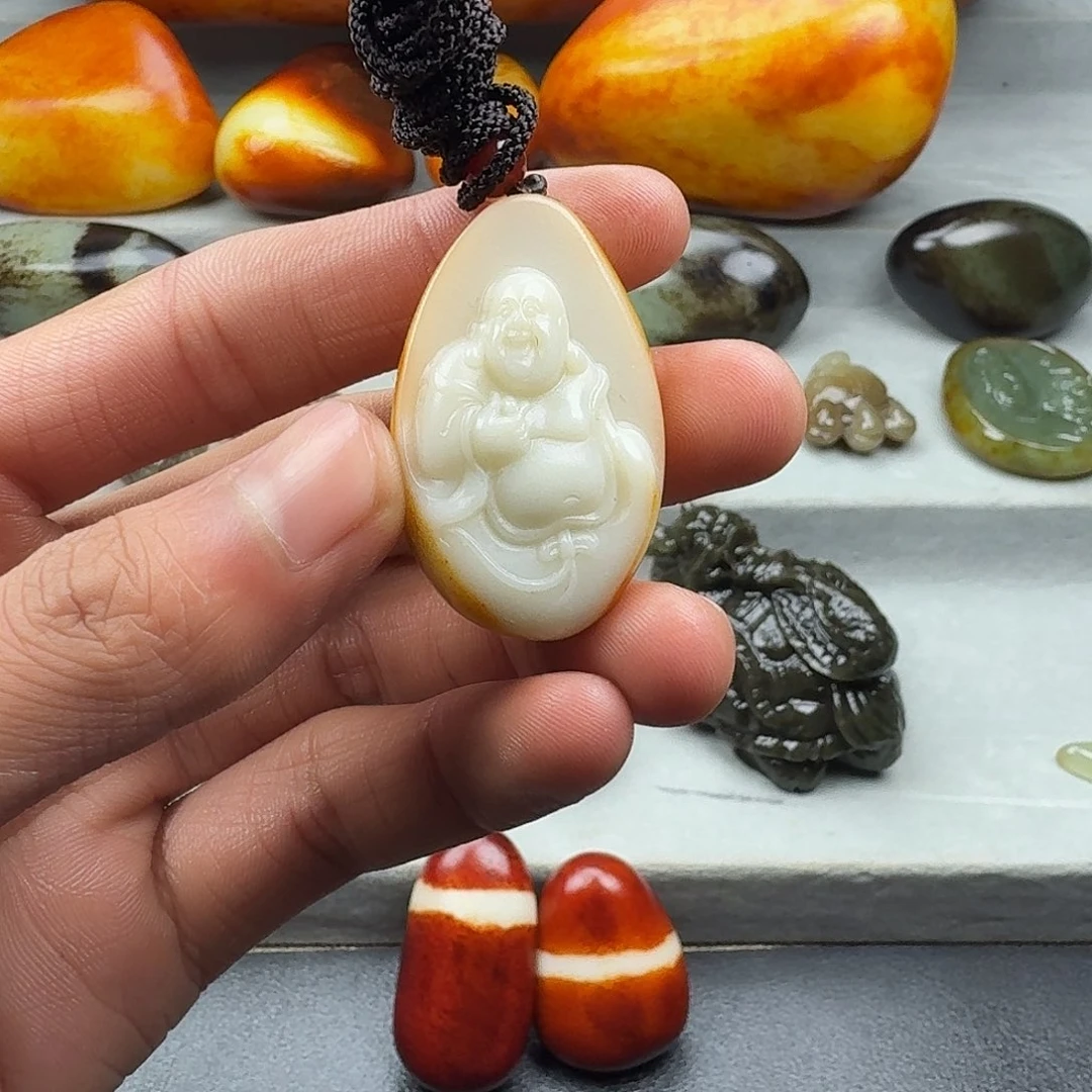 和田玉未镶嵌颈饰