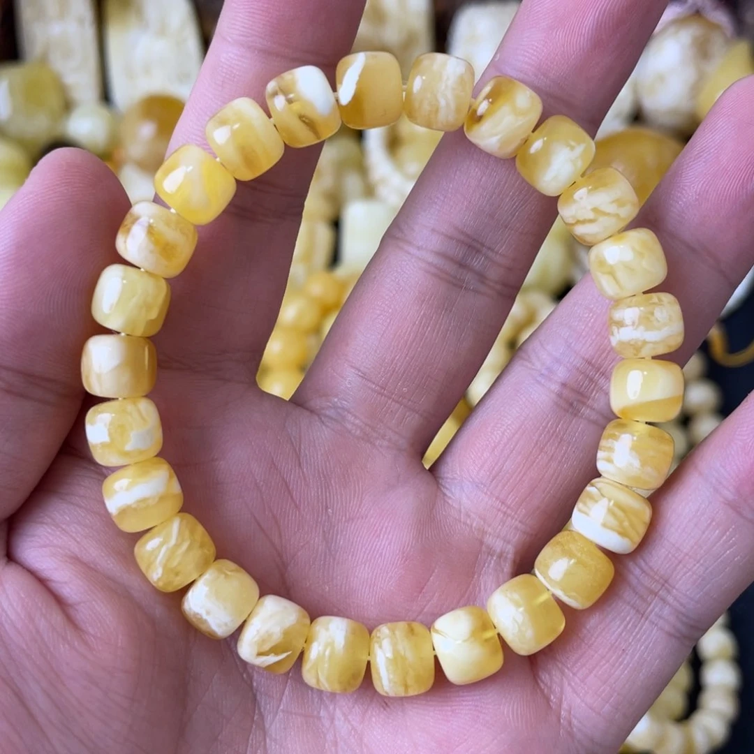 未镶嵌琥珀手串9mm俄料溶洞金白妖花精工老型手串