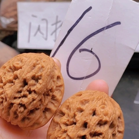 吊坠桃核42将军榜58克