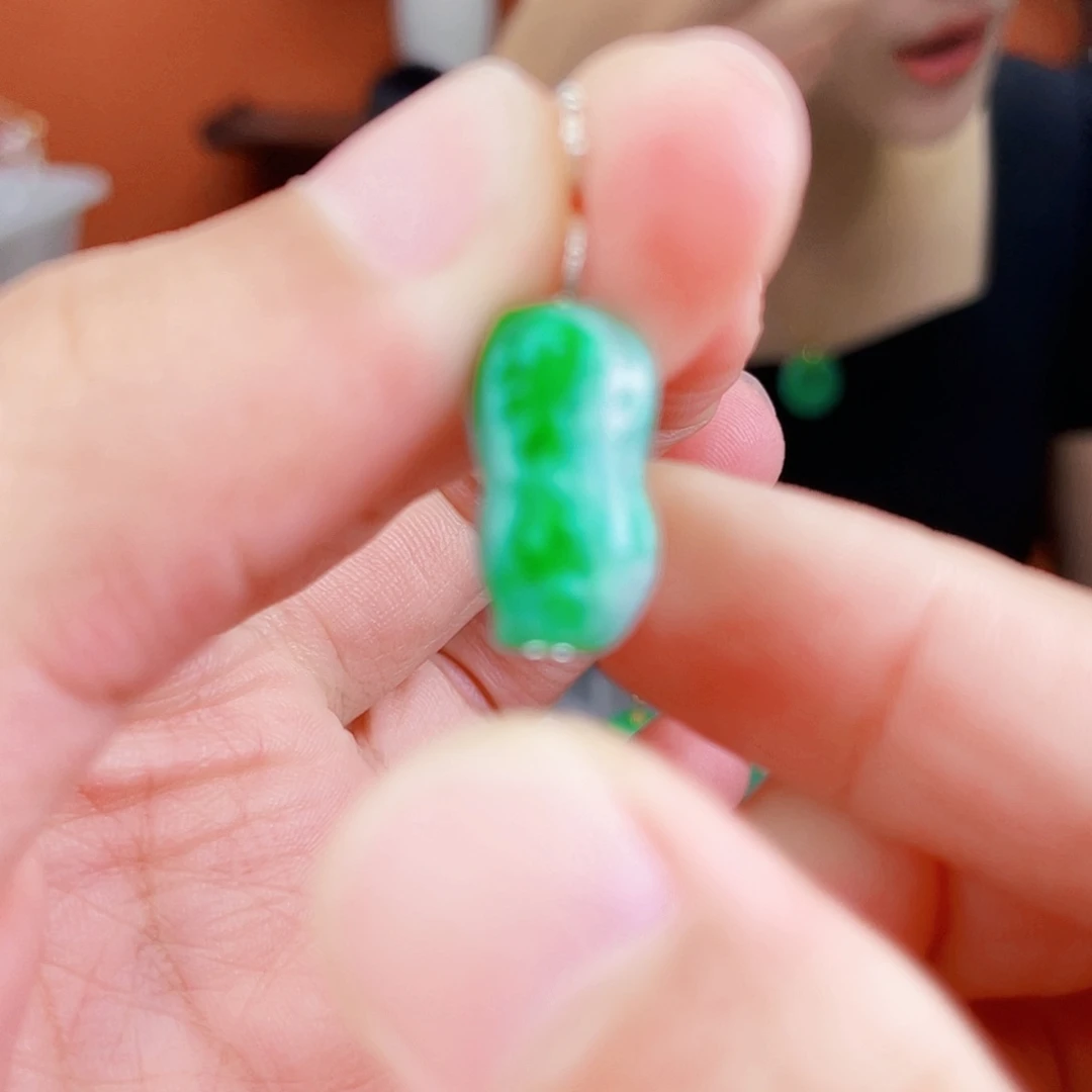 翡翠未镶嵌耳饰饰品