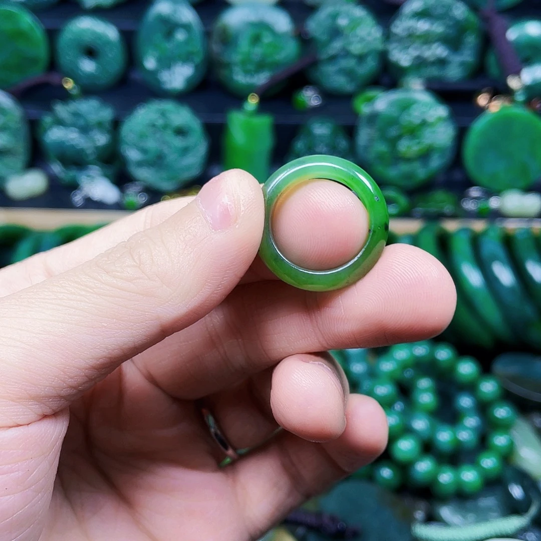 和田玉未镶嵌珠宝半成品