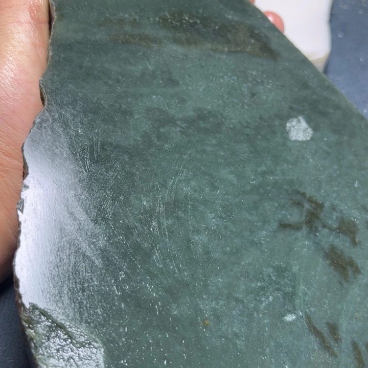 和田玉（糖玉）未镶嵌珠宝奇石