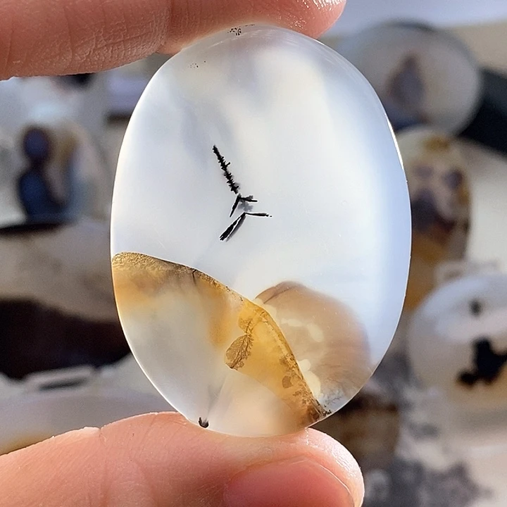 玛瑙/玉髓颈饰未镶嵌