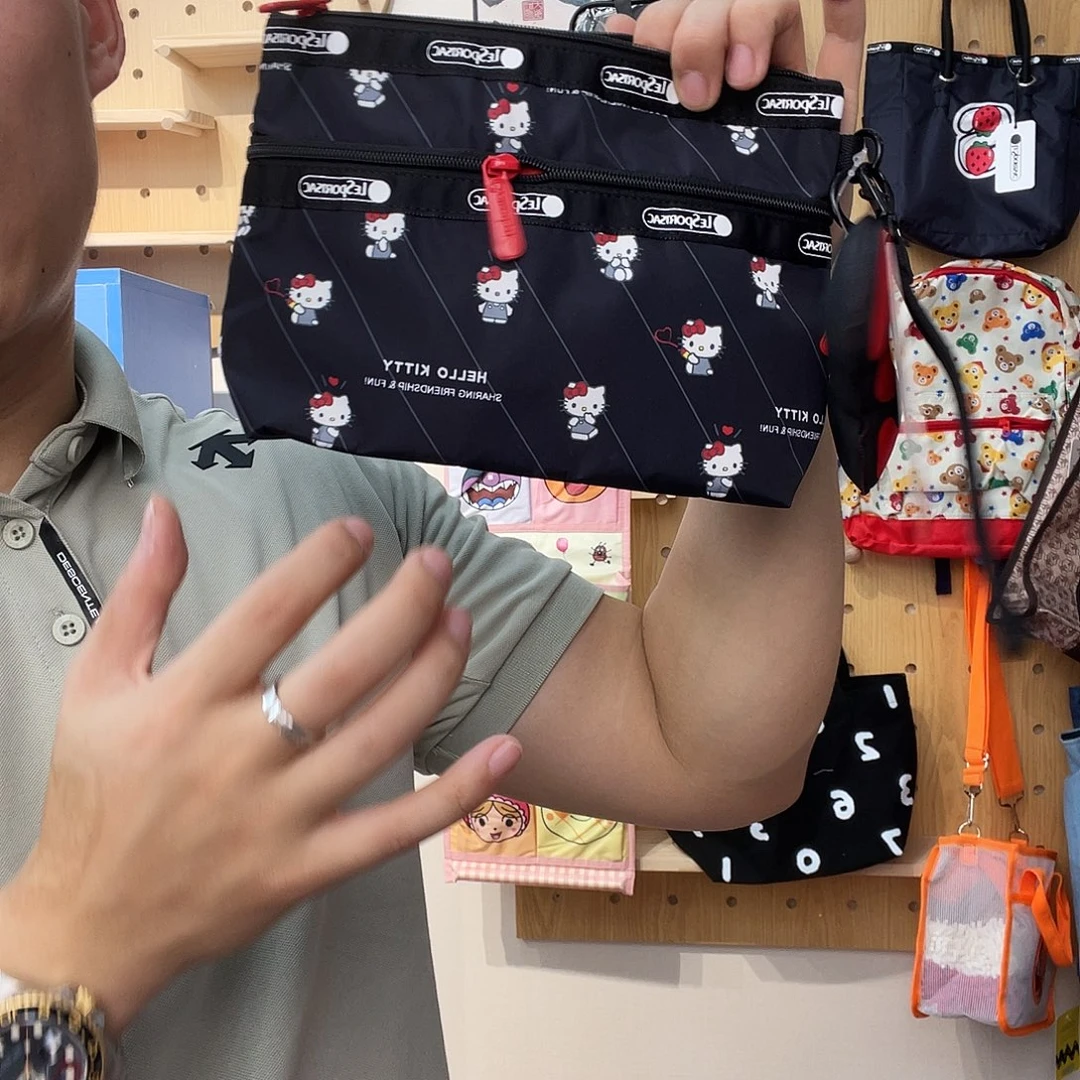 PU化妆包等产品和产品为