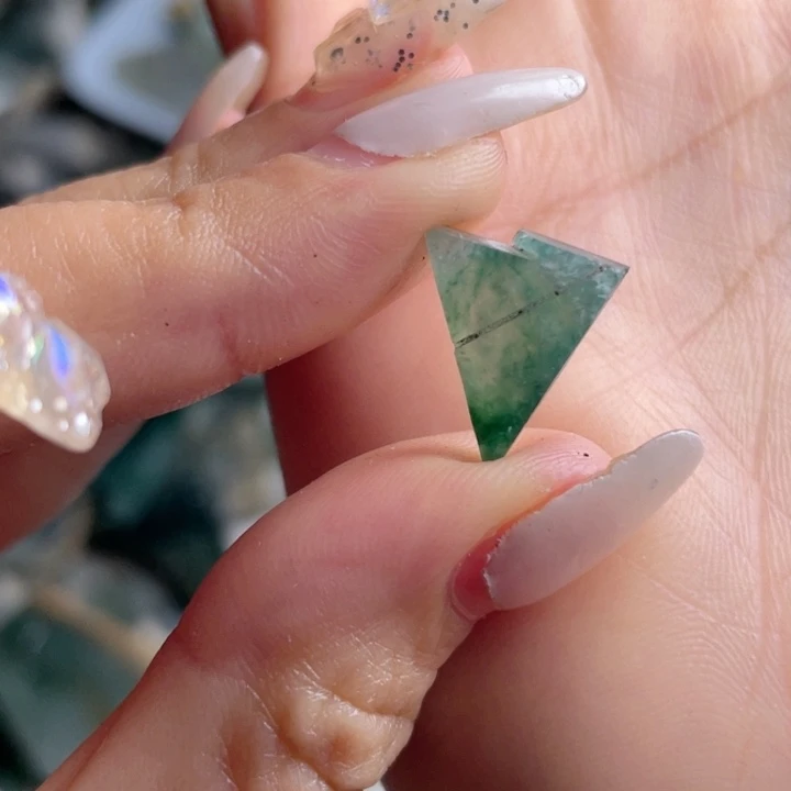 定制翡翠未镶嵌天然翡翠