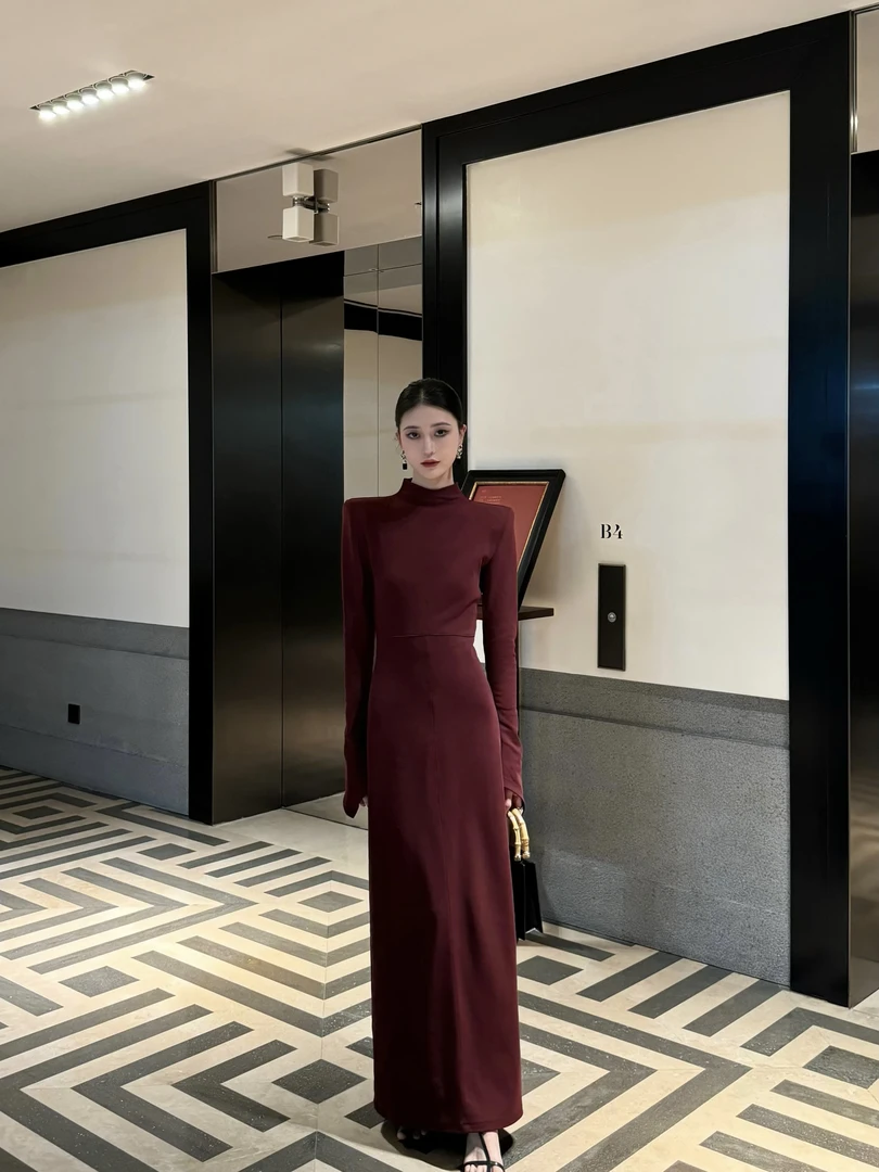 HEYI【夜幕之下-红】极简设计秋冬直角肩高级感气质显瘦连衣裙