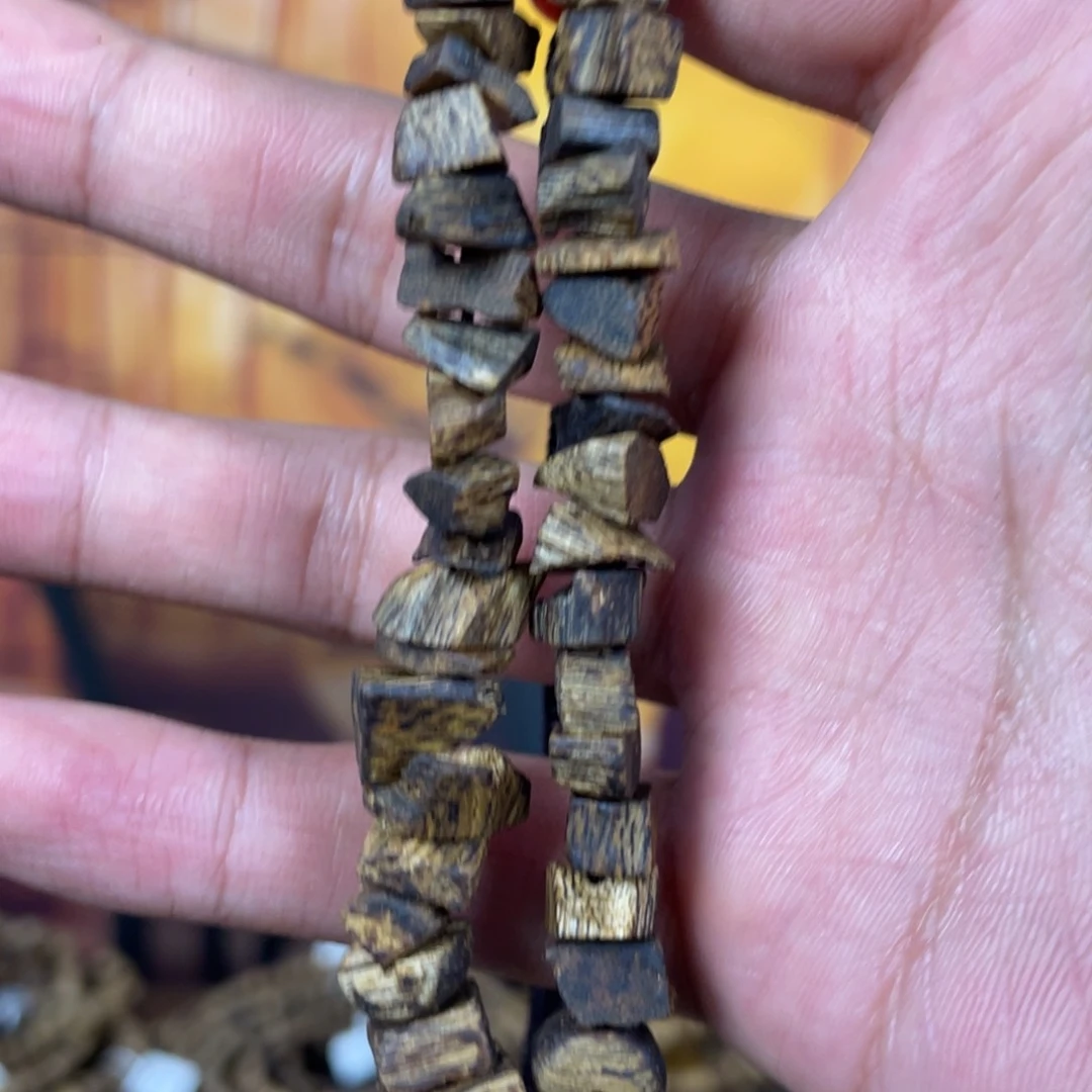 随形车挂件绿棋一条