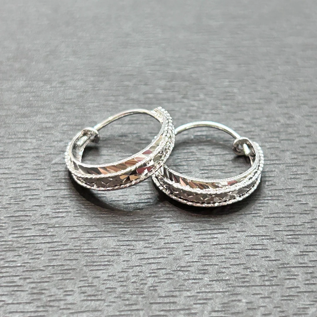 【销冠专享】PT950铂金车花拉线耳圈BJE097