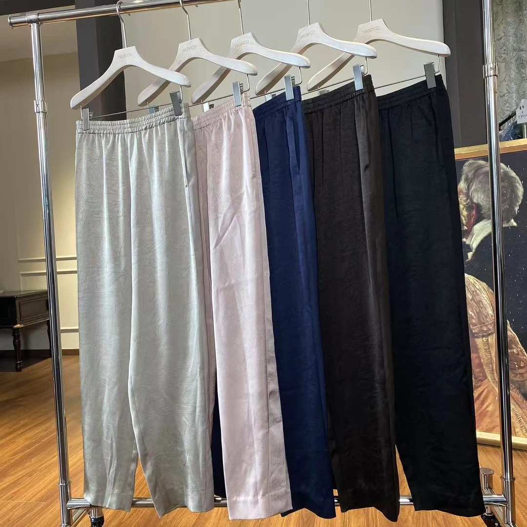 MNFK 走路带风 二醋酸立体剪裁 有暗花 休闲长裤 K0675