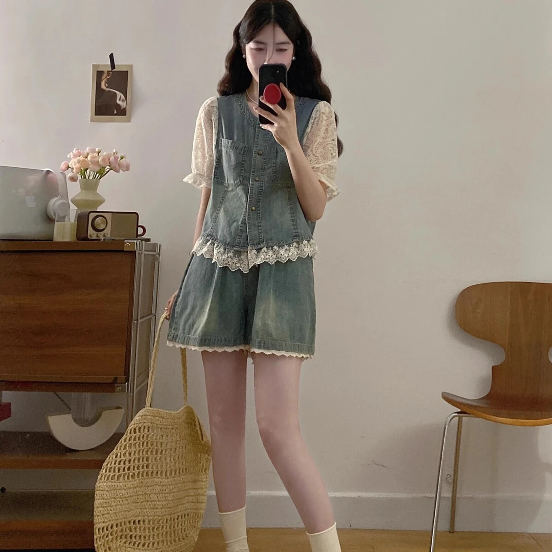 大码微胖mm套装女夏季高级感阔腿短裤蕾丝拼接牛仔衬衫上衣两件套