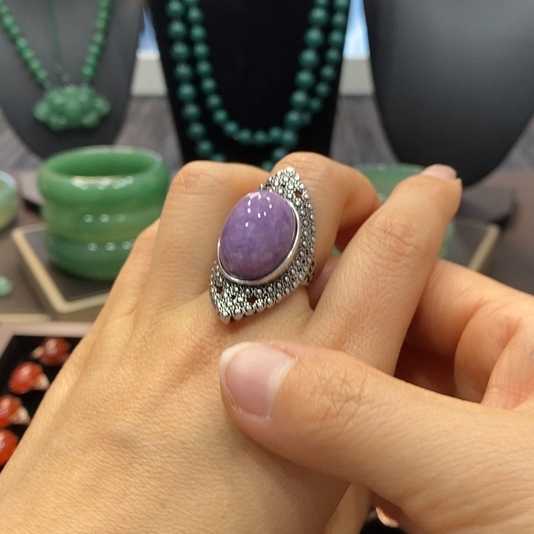 石英质玉未镶嵌戒指