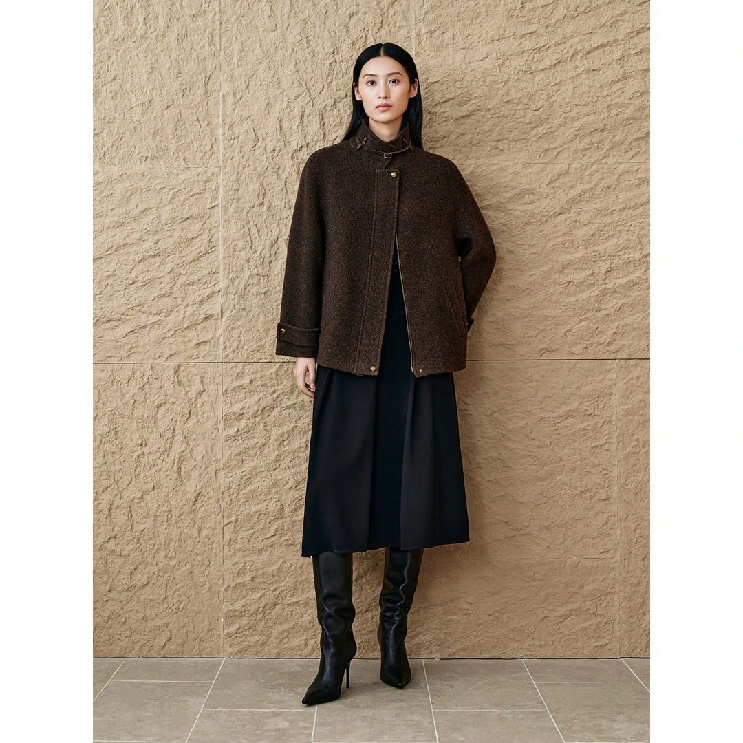 INSUN恩裳专选25冬季复古老钱风立领羽绒羊毛毛呢外套9C65508530