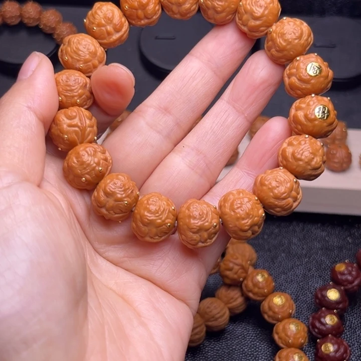 吊坠猴头核桃1.5金蟾镶嵌舍得