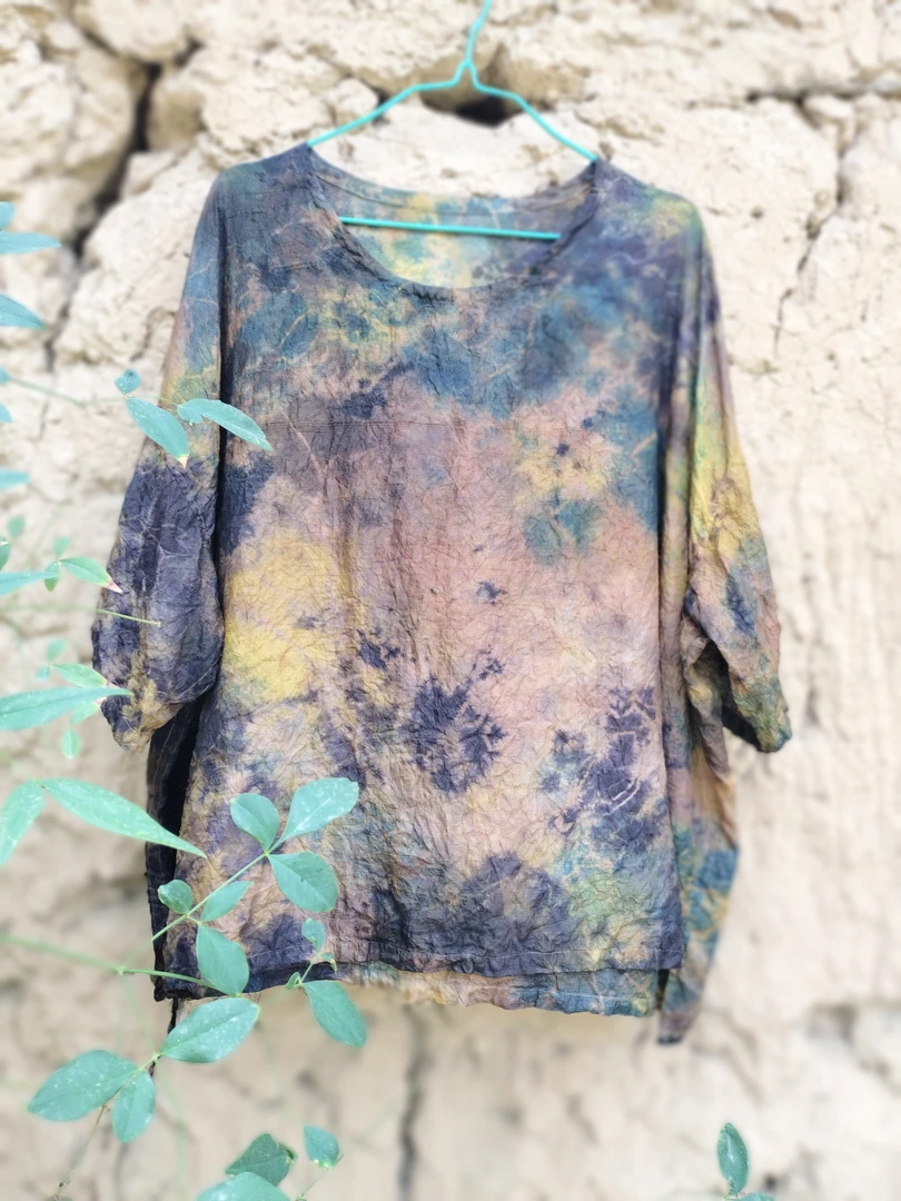 手工制作植物染色一百的柞蚕丝套头衫