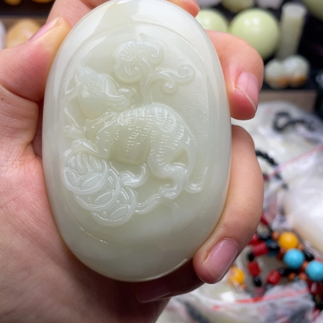 石材贾***心天然古青石手把件
