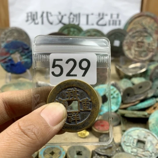 铜刘****班现代文创工艺品