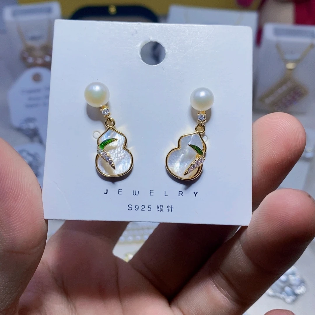 未镶嵌淡水珍珠耳饰