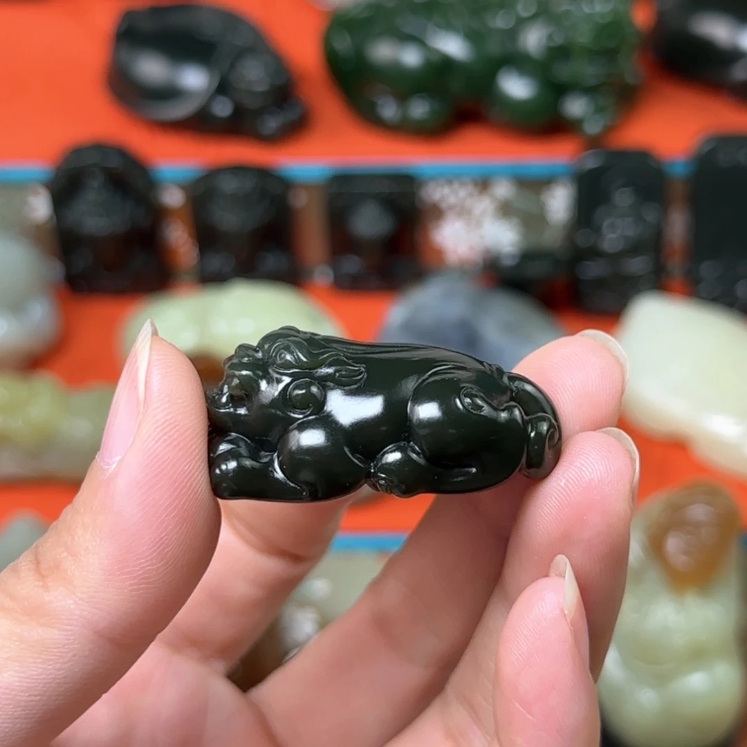 未镶嵌和田玉把件