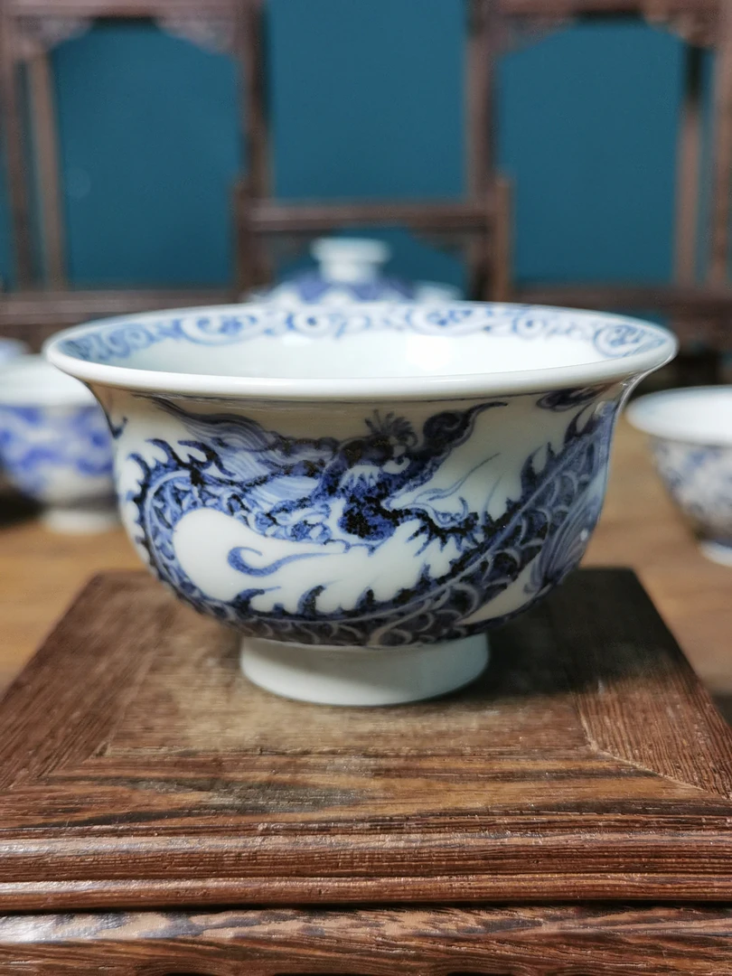 良奇铠甲龙纹暗刻主人杯