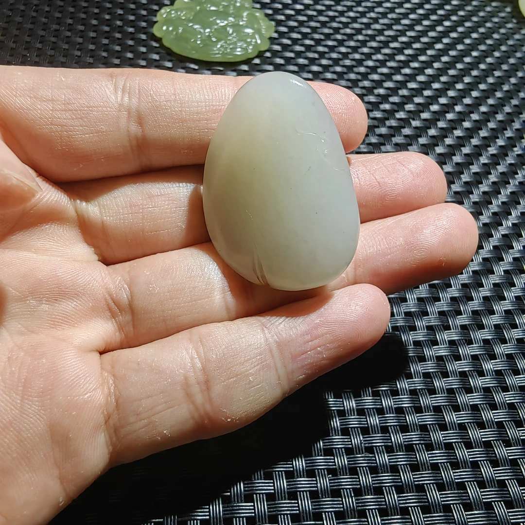 精品和田玉籽玉吊坠佛公